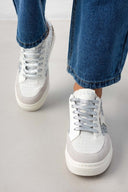 Sneakers με glitter και printERYNN - Ασημί - thefashionproject.gr - JUUD