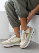 Sneakers με glitter σε συνδυασμούς χρωμάτων - Ροζ - thefashionproject.gr - ERYNN