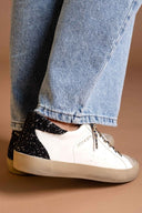 Sneakers με print στα κορδόνια - Μπεζ/Μαύρο - thefashionproject.gr - CORINA