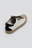 Sneakers με print στα κορδόνια - Μπεζ/Μαύρο - thefashionproject.gr - CORINA