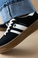 Sneakers με ρίγες Xti 143483 - Μαύρο - thefashionproject.gr - Xti Footwear