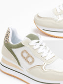 Sneakers με συνδυασμό υλικών και print