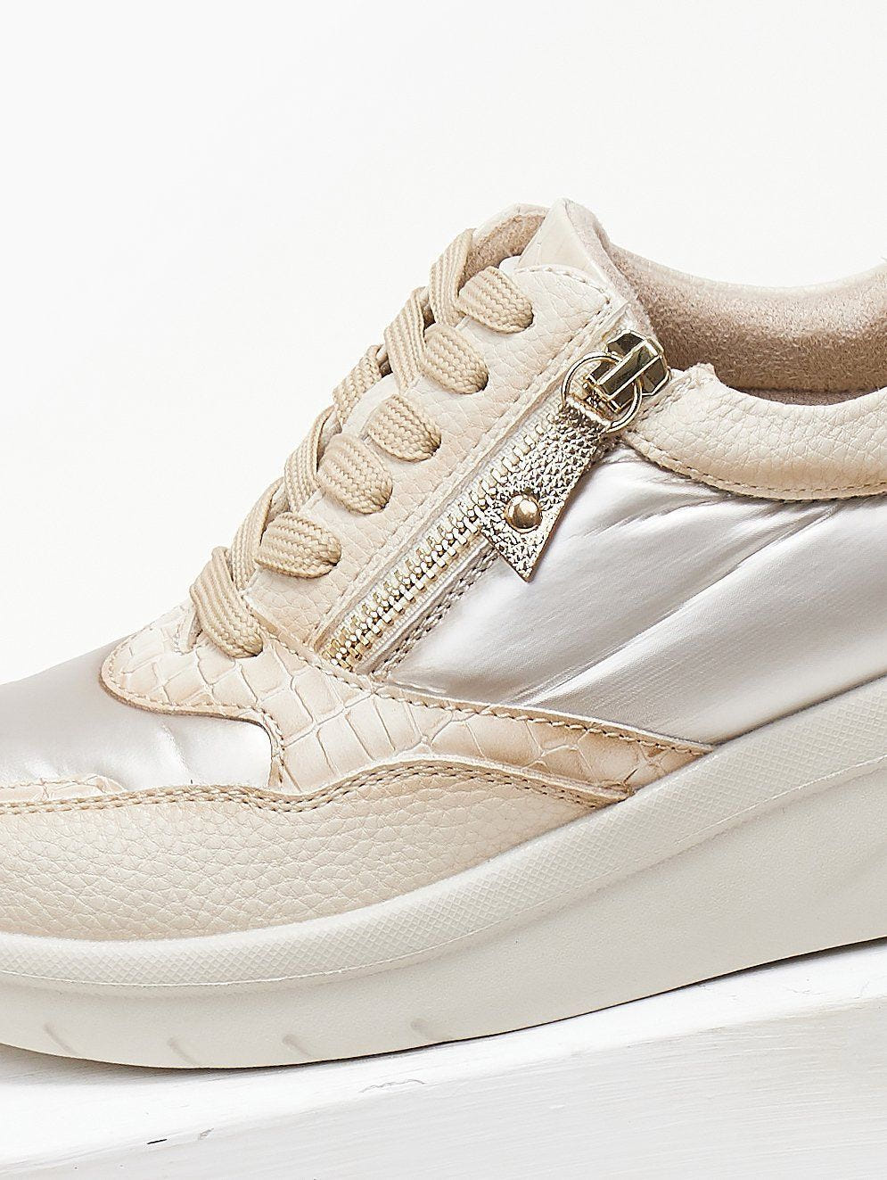 Sneakers με συνδιασμό υλικών Xti 143201 - Μπεζ - thefashionproject.gr - Xti Footwear