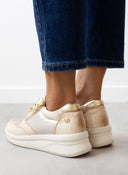 Sneakers με συνδιασμό υλικών Xti 143201 - Μπεζ - thefashionproject.gr - Xti Footwear