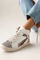 Sneakers μποτάκια με glitter και print ERYNN - Λευκό - thefashionproject.gr - JUUD