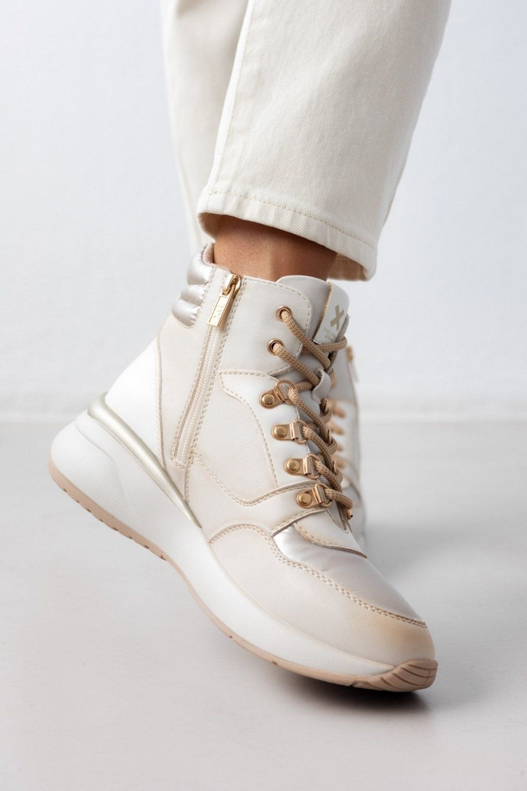 Sneakers μποτάκια Xti 142922 - Μπεζ - thefashionproject.gr - Xti Footwear