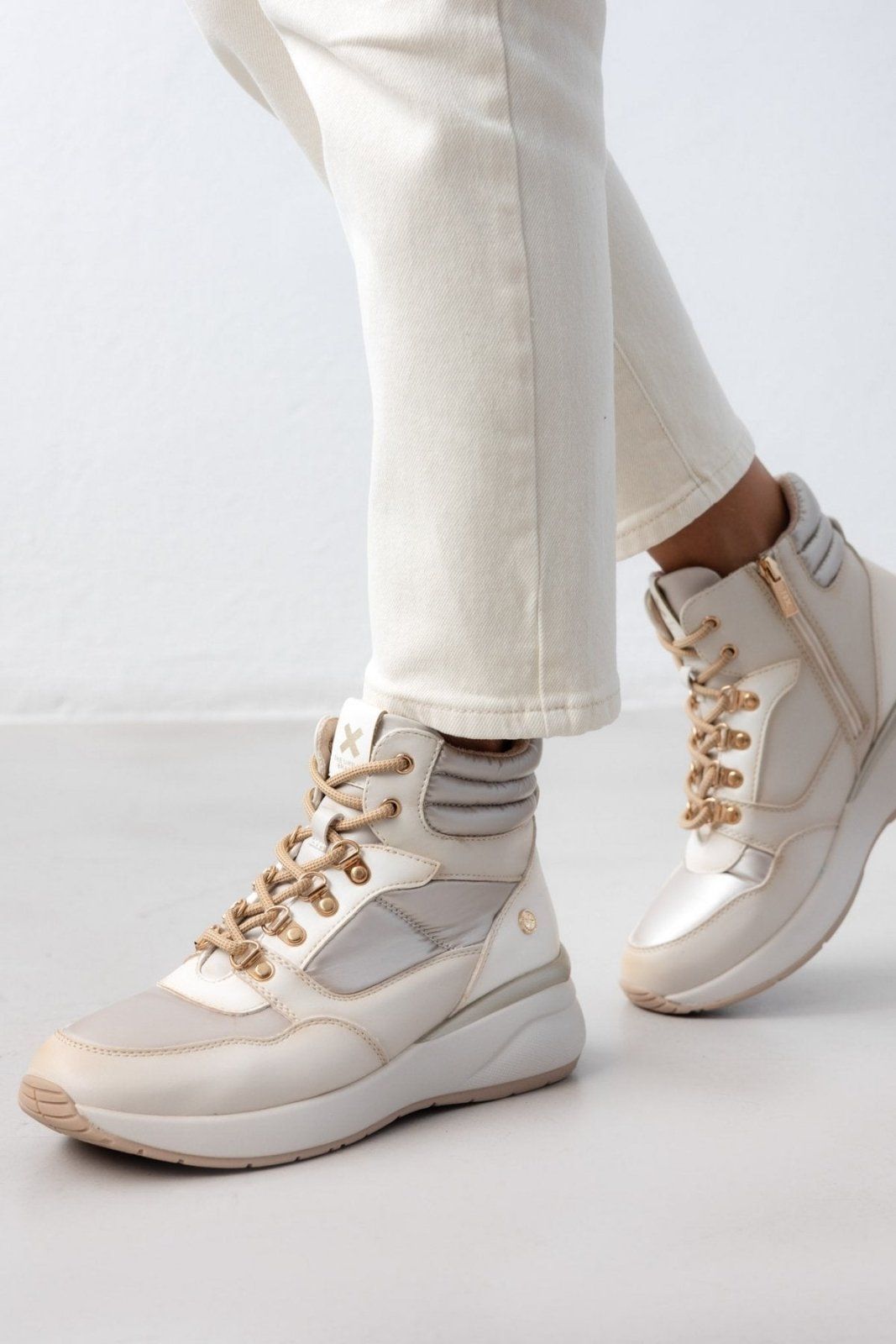Sneakers μποτάκια Xti 142922 - Μπεζ - thefashionproject.gr - Xti Footwear