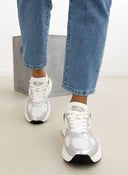 Sneakers σε συνδυασμό υλικών Xti 143260 - Ασημί - thefashionproject.gr - Xti Footwear