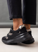 Sneakers σε συνδυασμό υλικών Xti 143363 - Μαύρο - thefashionproject.gr - Xti Footwear