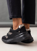 Sneakers σε συνδυασμό υλικών Xti 143363 - Μαύρο - thefashionproject.gr - Xti Footwear