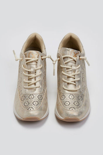 Sneakers wedges με διάτρητο σχέδιο Xti 143776 - Χρυσό - thefashionproject.gr - Xti Footwear