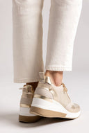 Sneakers wedges με διάτρητο σχέδιο Xti 143776 - Χρυσό - thefashionproject.gr - Xti Footwear