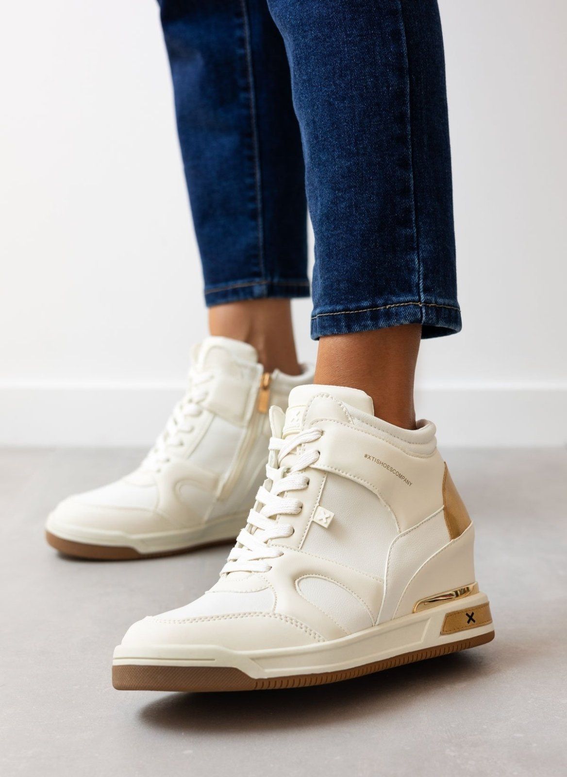 Sneakers wedges μποτάκια Xti 142951 - Ζαχαρί - thefashionproject.gr - Xti Footwear