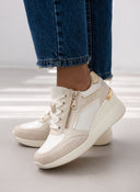 Sneakers wedges σε συνδυασμούς χρωμάτων