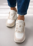Sneakers wedges σε συνδυασμούς χρωμάτων