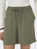 Σορτς λινό με κορδόνι ONLY 15333032 - Χακί - thefashionproject.gr - ONLY