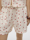 Σορτς με print φράουλες Vero Moda 10324635 - Λευκό - thefashionproject.gr - VERO MODA
