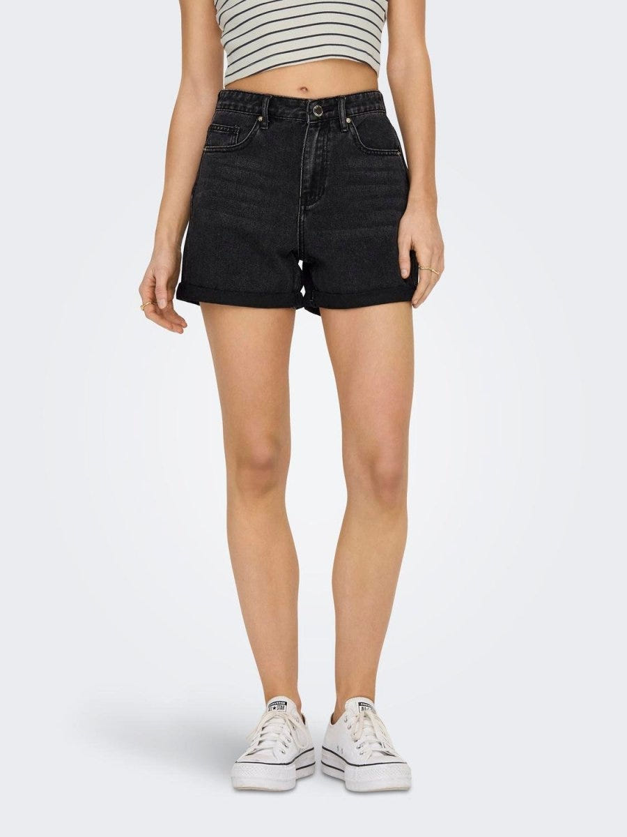 Σορτς ψηλόμεσο με ρεβέρ ONLY 15196226 - Μαύρο - thefashionproject.gr - ONLY