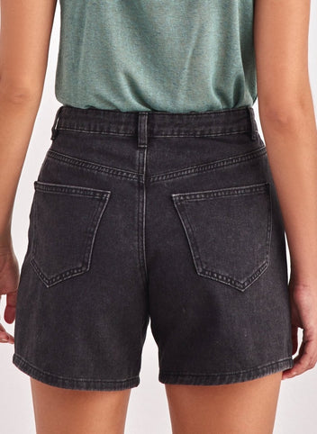 Σορτς ψηλόμεσο με ρεβέρ ONLY 15196226 - Μαύρο - thefashionproject.gr - ONLY