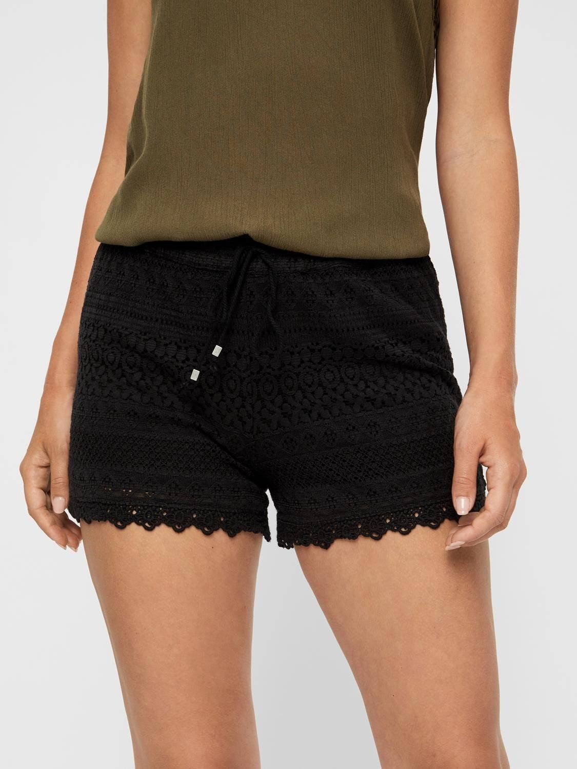 Σορτσάκι με δαντέλα Vero Moda 10190155 - Μαύρο - thefashionproject.gr - VERO MODA