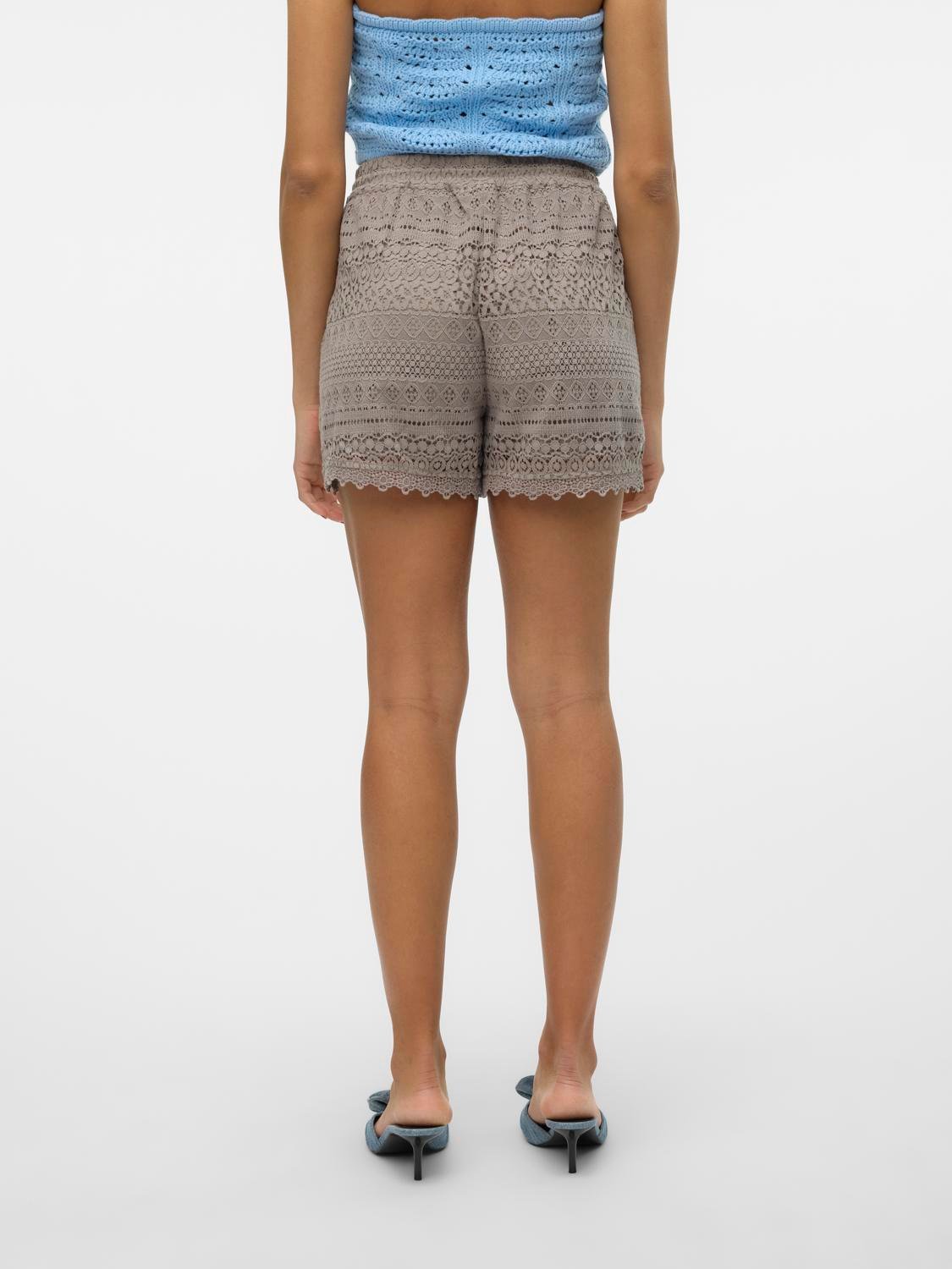 Σορτσάκι με δαντέλα Vero Moda 10190155 - Τάουπε - thefashionproject.gr - VERO MODA