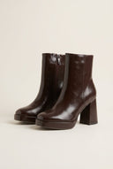 ERYNN - Square - Toe Ankle Boots with Platform - Dark Brown Matte