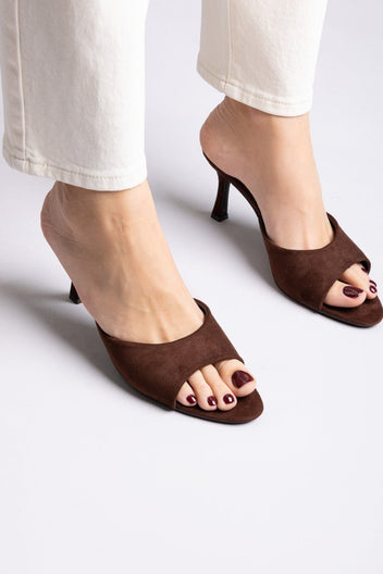 Ideal shoes - Stiletto Mules - Brown Suede