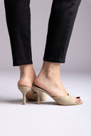Ideal shoes - Stiletto Mules - Olive Suede