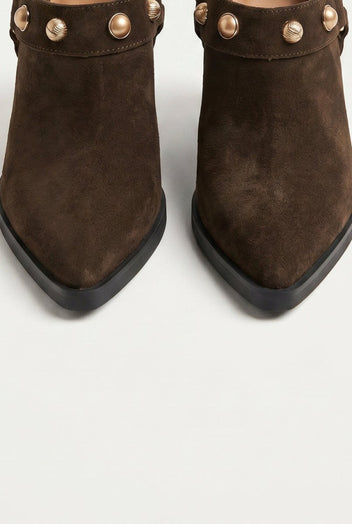 IRIS - Studded Clogs Block Heel - Brown Suede