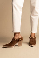 IRIS - Studded Clogs Block Heel - Taupe Suede
