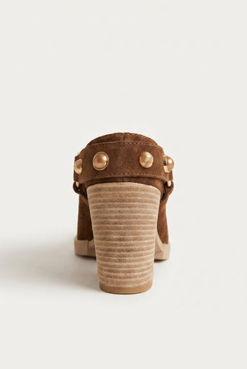 IRIS - Studded Clogs Block Heel - Taupe Suede