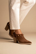 IRIS - Studded Clogs Block Heel - Taupe Suede