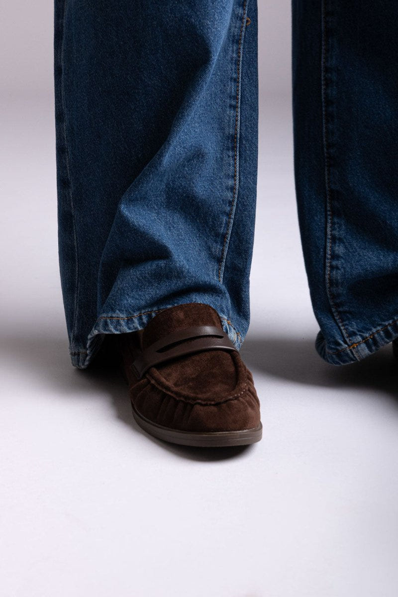 Ideal shoes - Suede Loafers - Brown Suede