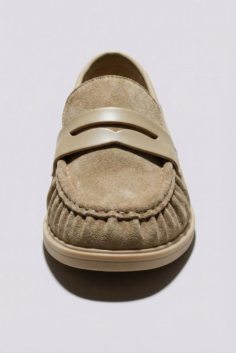 Ideal shoes - Suede Loafers - Olive Suede