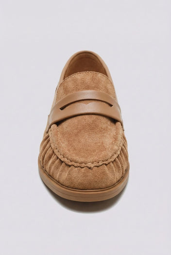Ideal shoes - Suede Loafers - Tan Suede