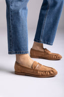 Ideal shoes - Suede Loafers - Tan Suede