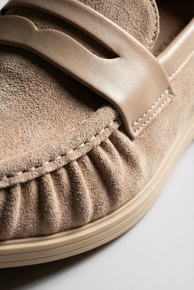 Ideal shoes - Suede Loafers - Taupe Suede
