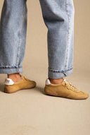 Xti Footwear - Suede Sneakers Glitter Laces - Camel Suede