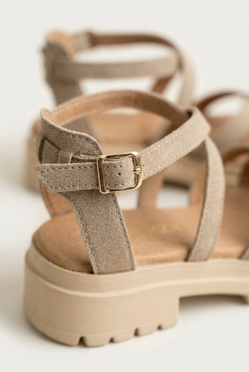 RAGAZZA - Suede Toe Ring Sandals - Beige Suede
