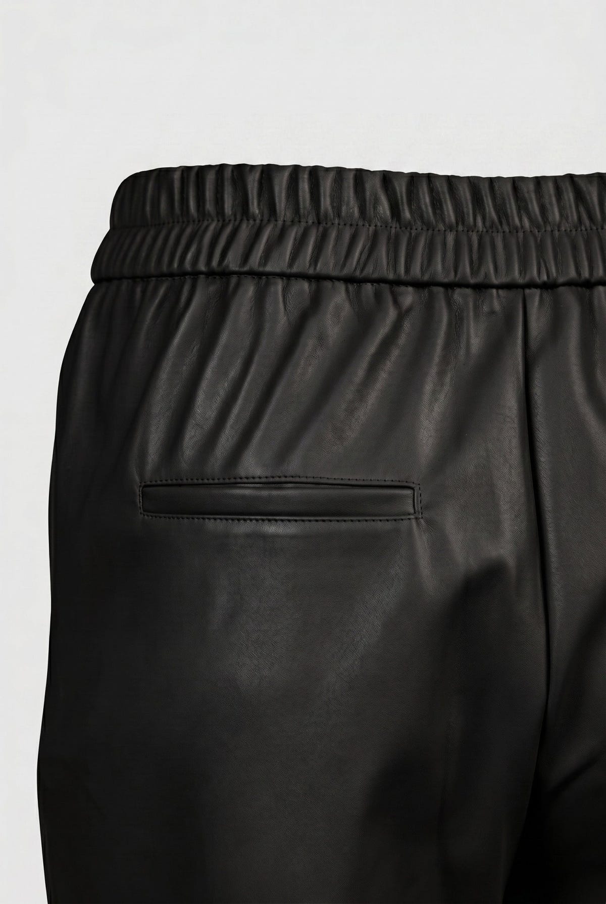 ONLY - Tapered Pants Elastic Waist - Black