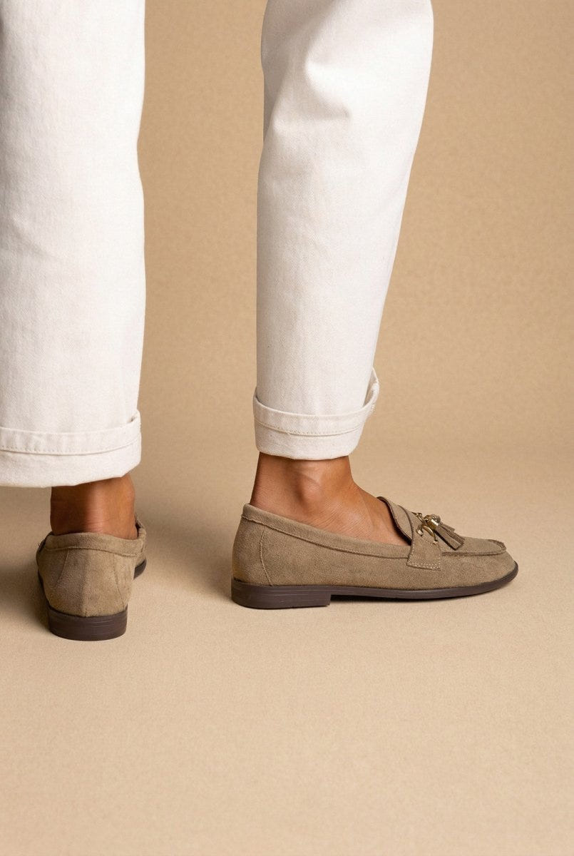 MARQUIIZ - Tassel Loafers with Metal Detail - Olive Suede