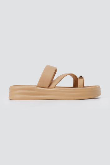 ERYNN - Toe Ring Flatform Sandals - Beige Satin