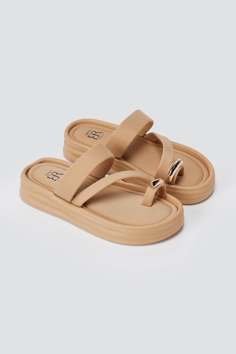 ERYNN - Toe Ring Flatform Sandals - Beige Satin