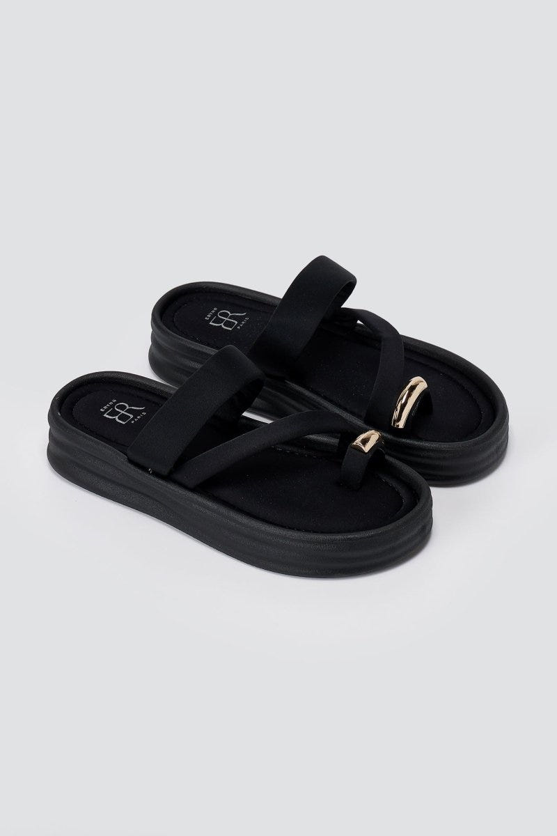 ERYNN - Toe Ring Flatform Sandals - Black Satin