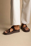 ERYNN - Toe Ring Flatform Sandals - Brown Satin