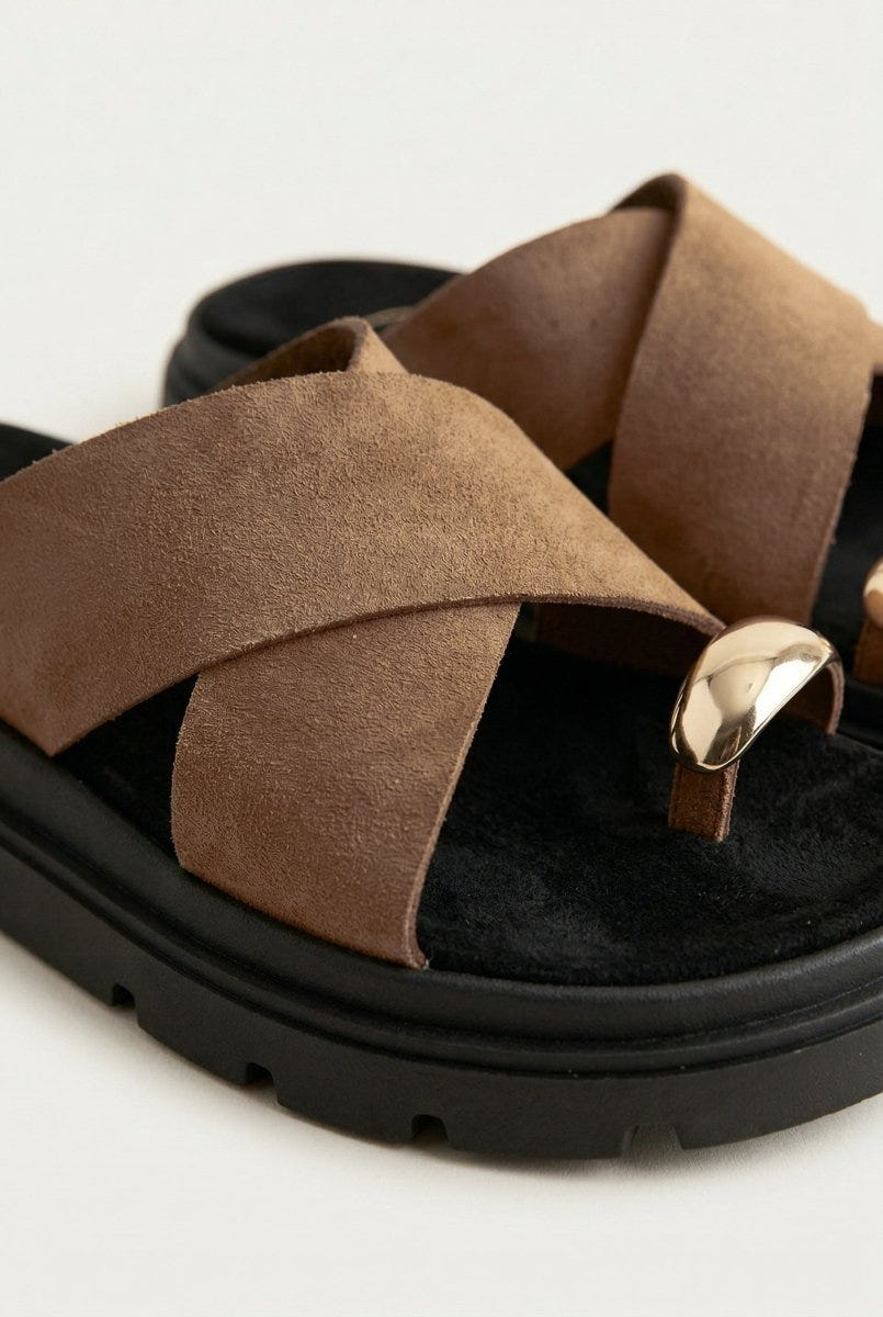 TFP - Toe Ring Flatform Sandals - Mocha