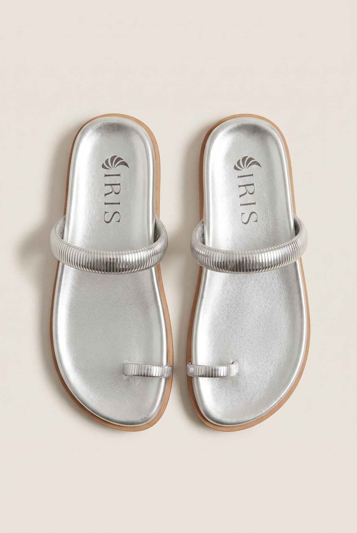 IRIS - Toe Ring Flatform Sandals - Silver Metallic