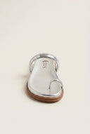 IRIS - Toe Ring Flatform Sandals - Silver Metallic