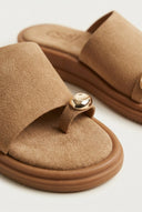 Estil - Toe Ring Platform Sandals - Beige Suede