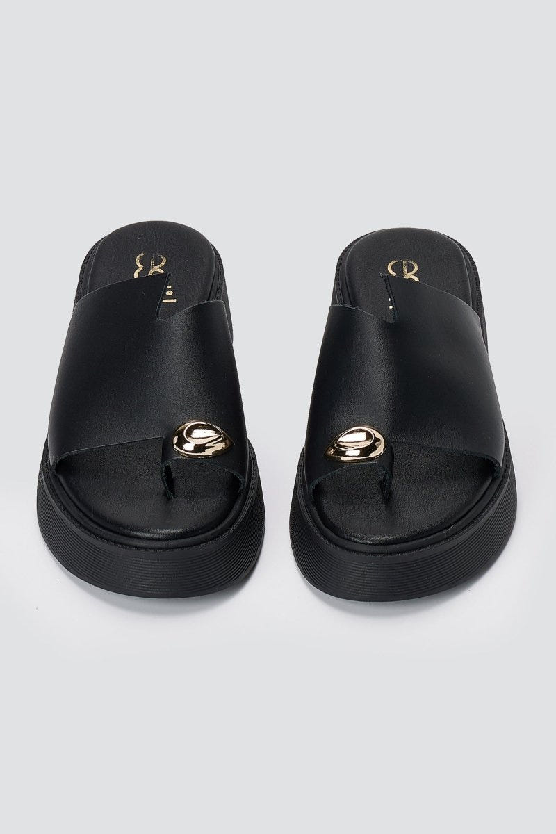 Estil - Toe Ring Platform Sandals - Black Matte